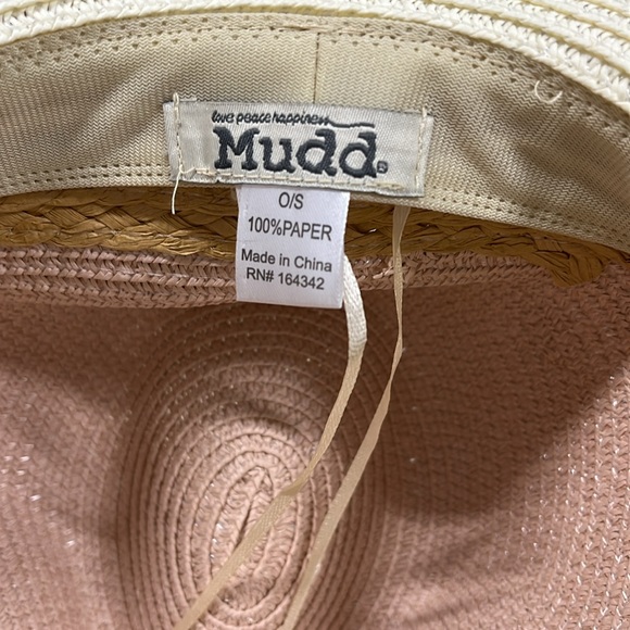 Summer hat - Picture 3 of 3